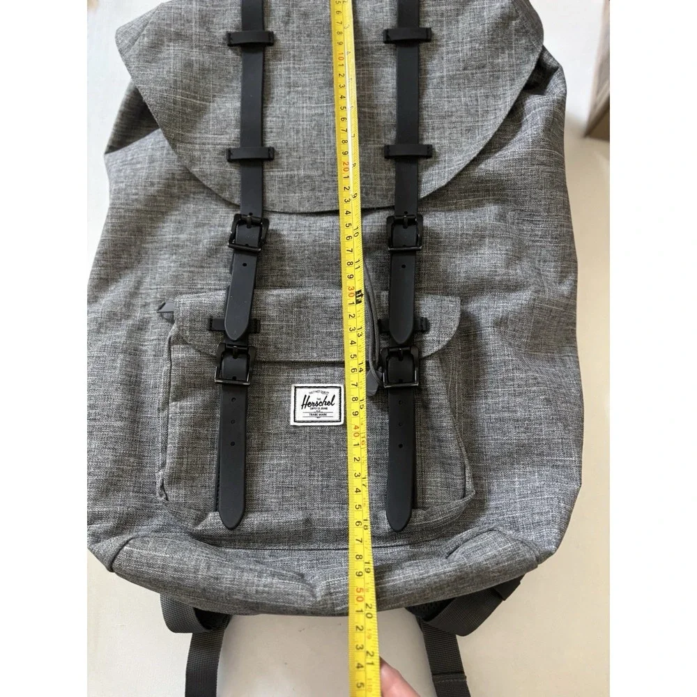 Herschel Little America Laptop Backpack, Raven Crosshatch/ Black Rubber